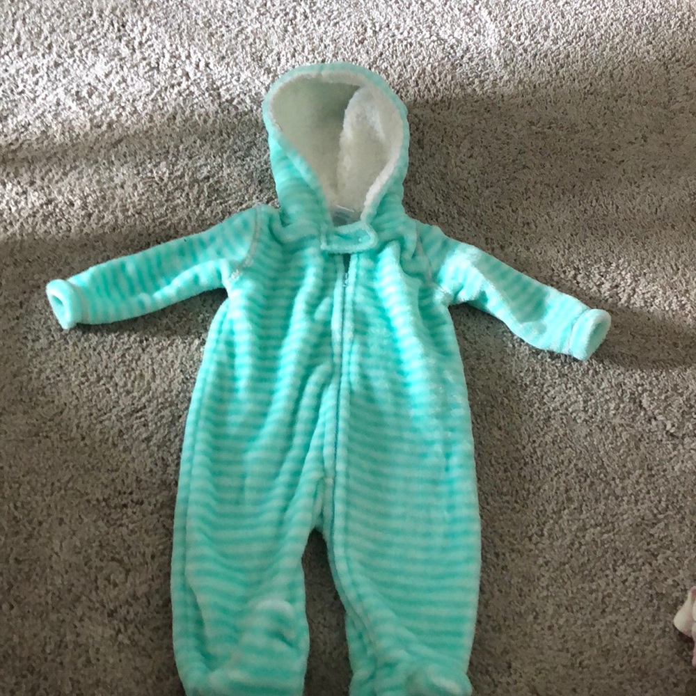 Stripped warm baby outfit